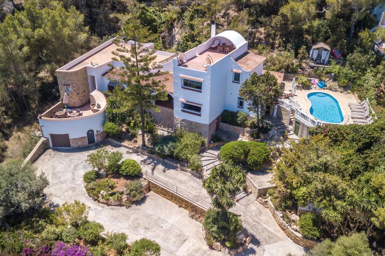 Shangri-la Santa Eularia des Riu Bagian luar foto